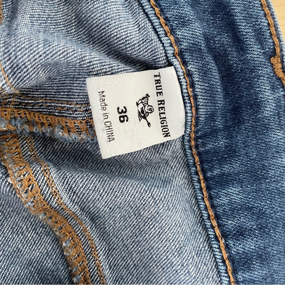 True Religion Women's Skinny Jeans in Medium Blue Wash - Picture 2 of 7